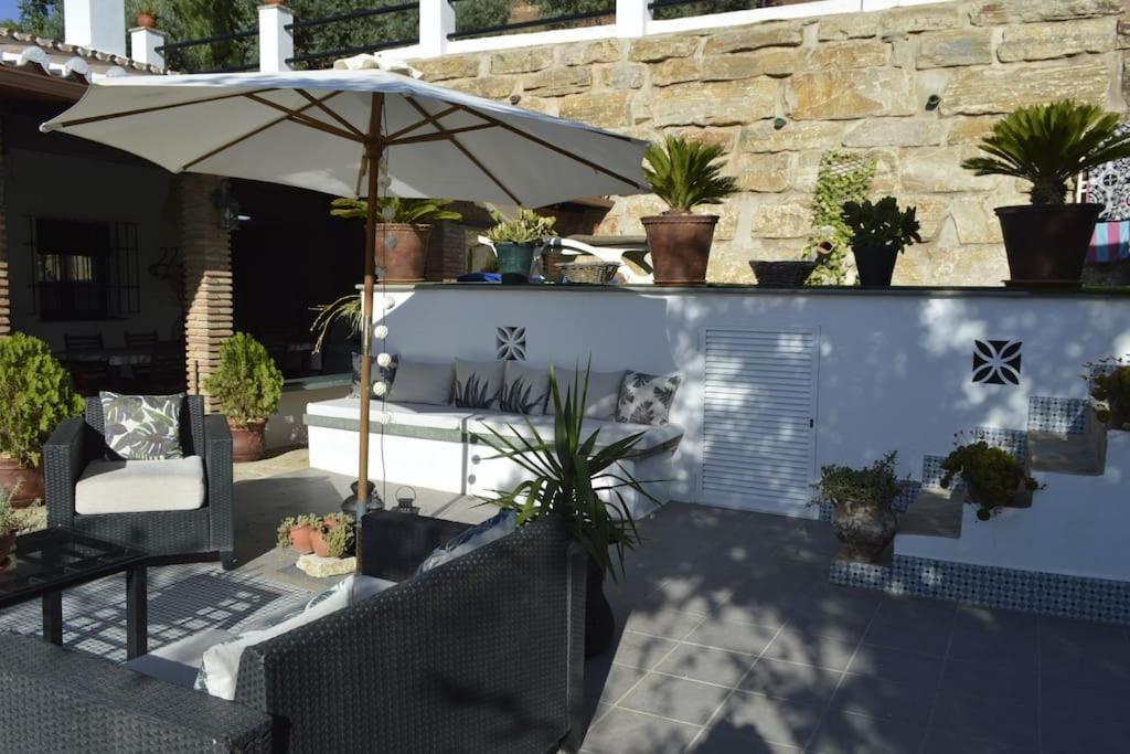 Fantastic Private Villa With Pool Near Ardales And Caminito Del Rey エクステリア 写真