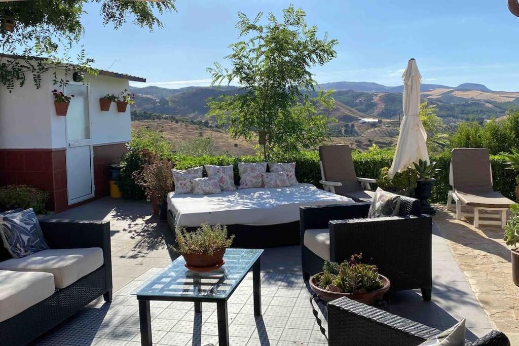 Fantastic Private Villa With Pool Near Ardales And Caminito Del Rey エクステリア 写真