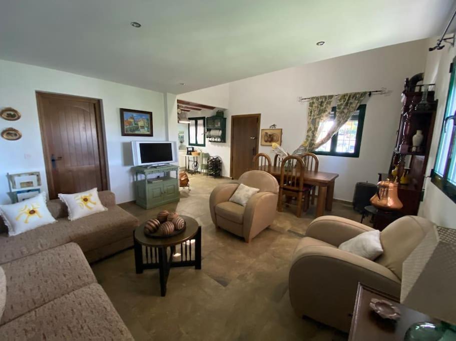 Fantastic Private Villa With Pool Near Ardales And Caminito Del Rey エクステリア 写真