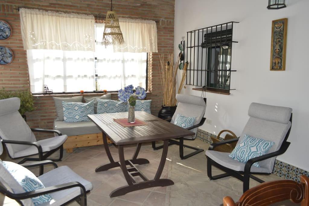 Fantastic Private Villa With Pool Near Ardales And Caminito Del Rey エクステリア 写真